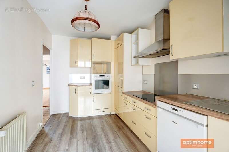 Appartement à LYON-9E