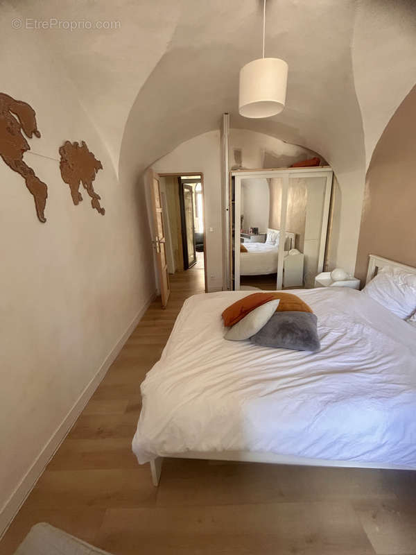 Appartement à SAINT-FELIX-DE-LODEZ