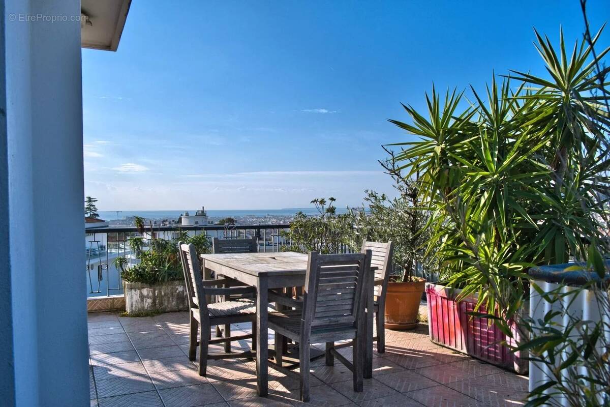 Appartement à NICE