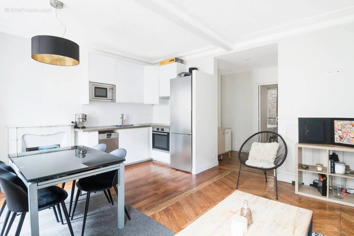 Appartement à NEUILLY-SUR-SEINE