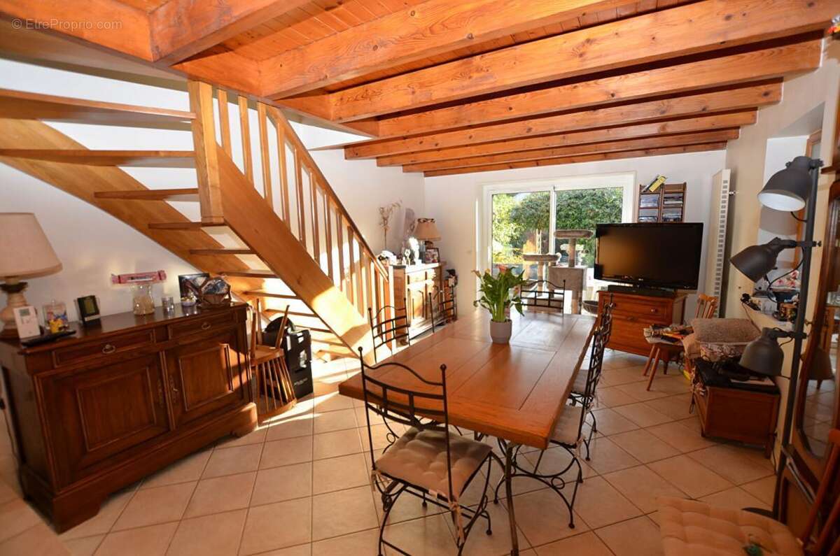 Maison à SAINT-MICHEL-SUR-ORGE
