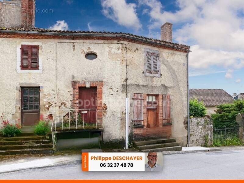 Maison à MAGNAC-LAVAL