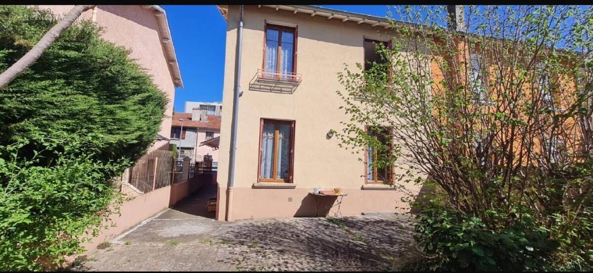 Photo 1 - Maison à VILLEURBANNE