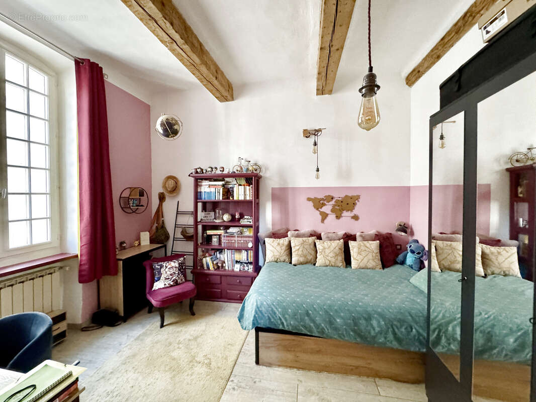 Appartement à MARSEILLE-2E