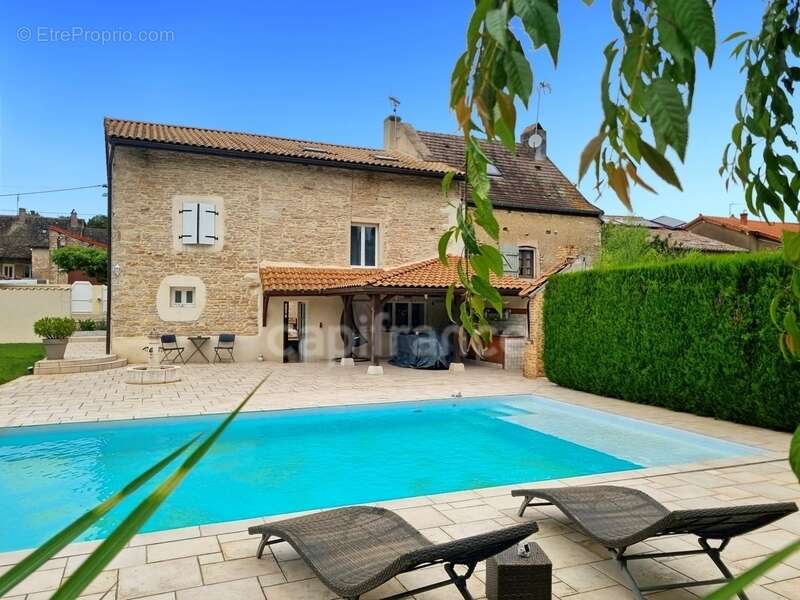 Maison à CHALON-SUR-SAONE