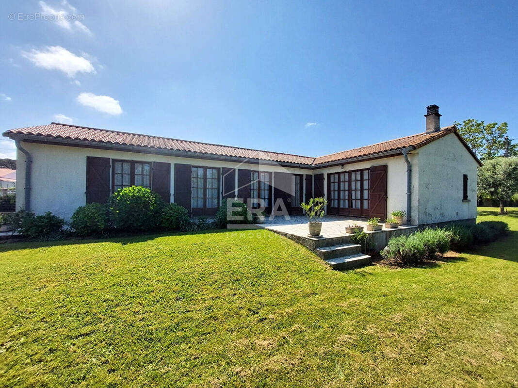 Maison à SAINT-PALAIS-SUR-MER