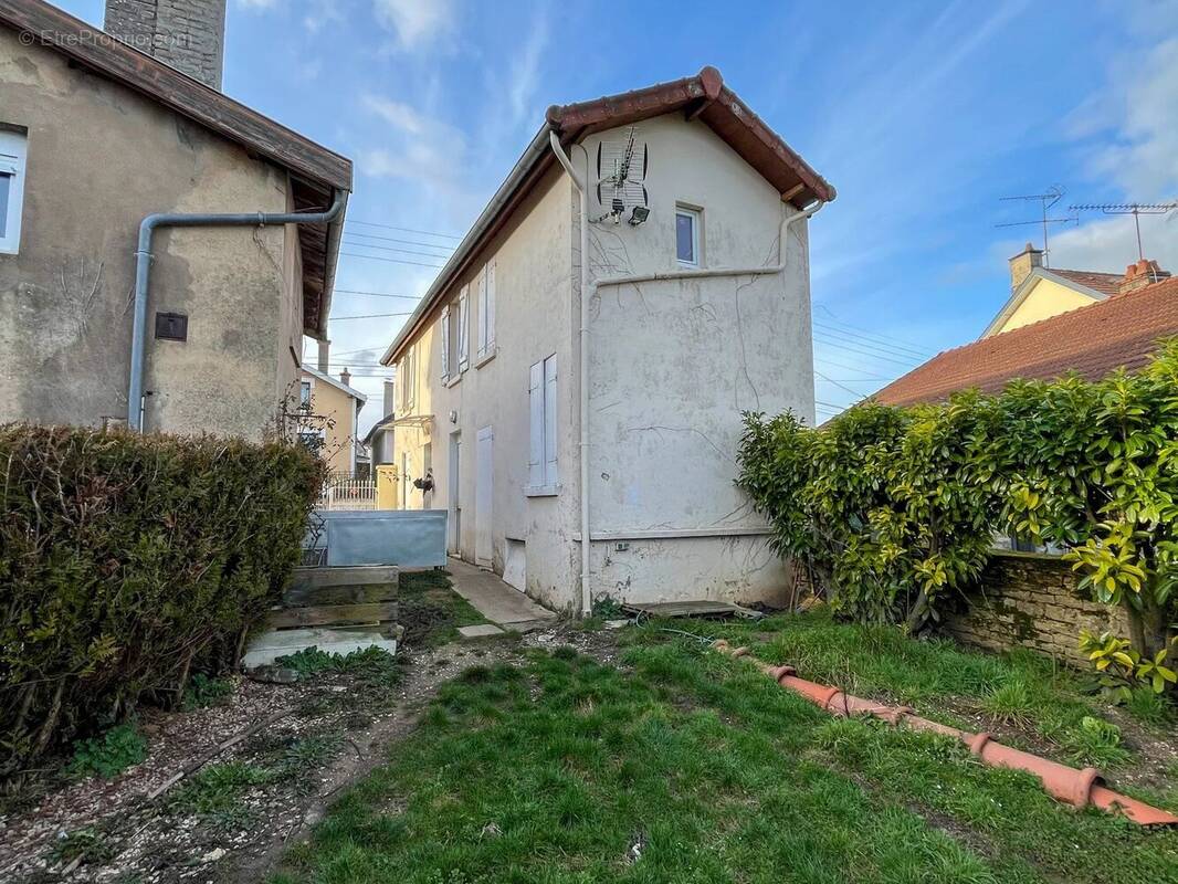 Maison à CHAUMONT