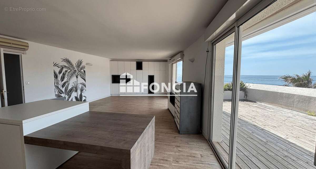 Appartement à CARRY-LE-ROUET