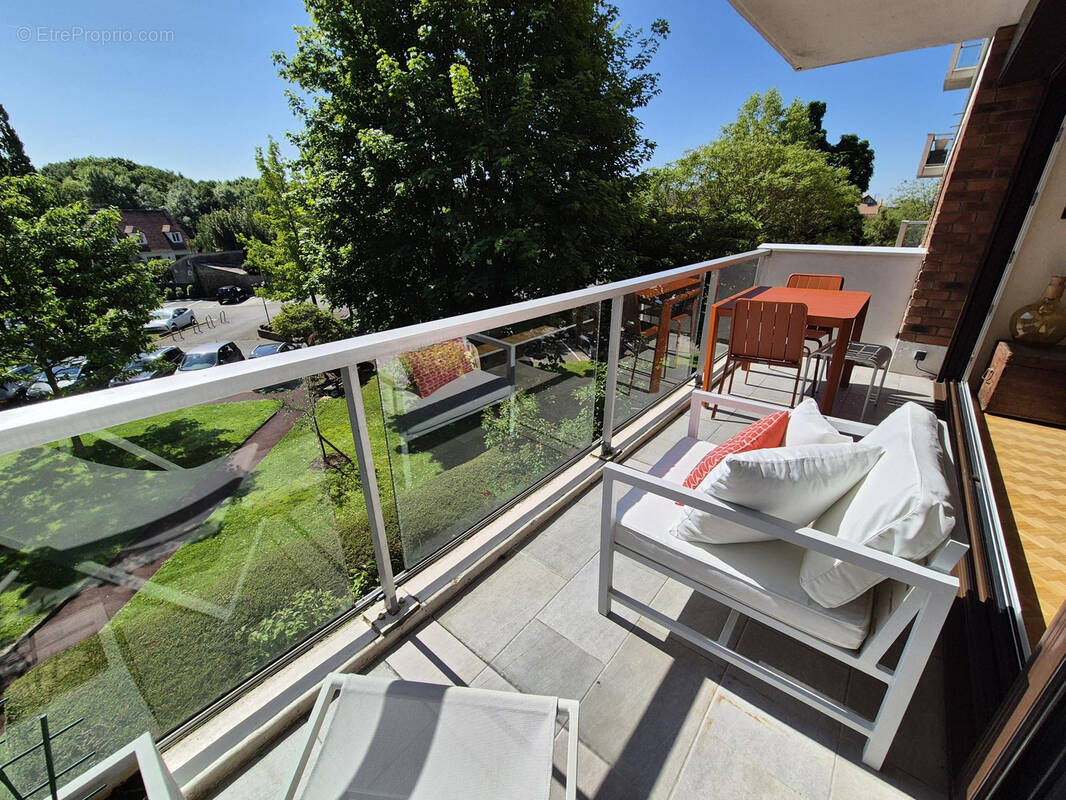 Appartement à JOUY-EN-JOSAS