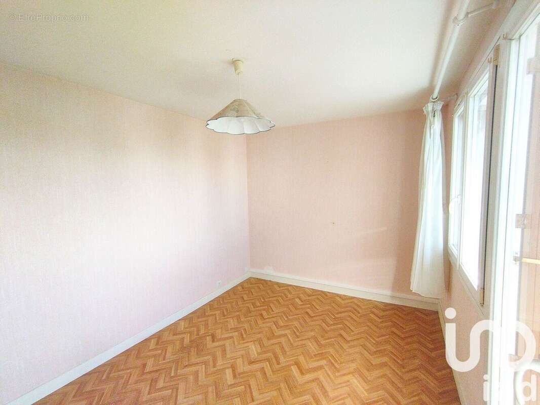 Photo 6 - Appartement à LAVAL