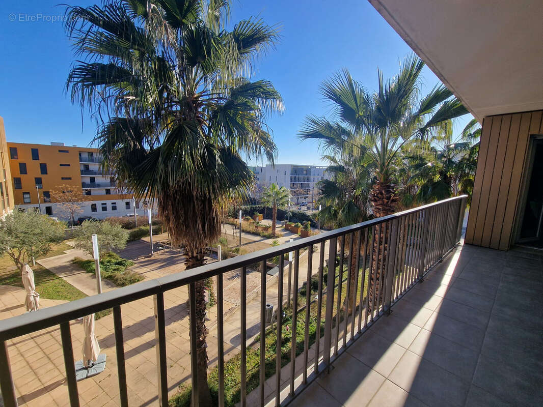 Appartement à JUVIGNAC