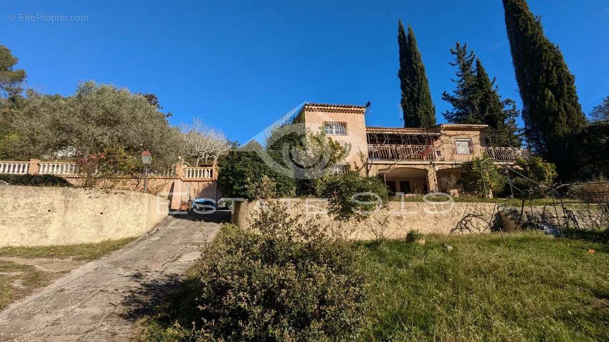 Maison à BIOT