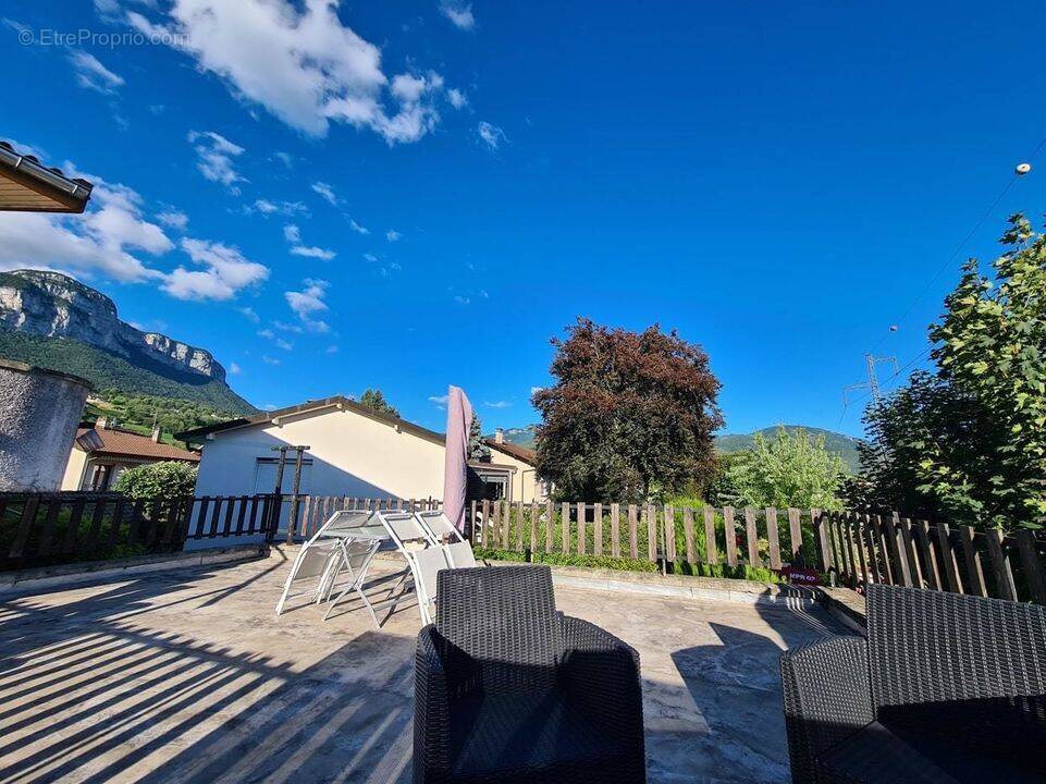 Appartement à SAINT-ALBAN-LEYSSE