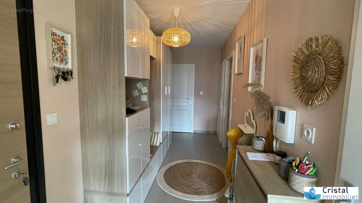 Appartement à AMNEVILLE