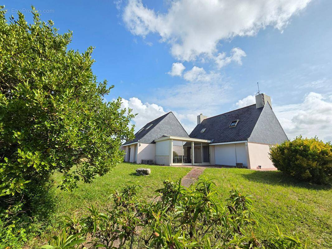 Maison à PLOUHINEC