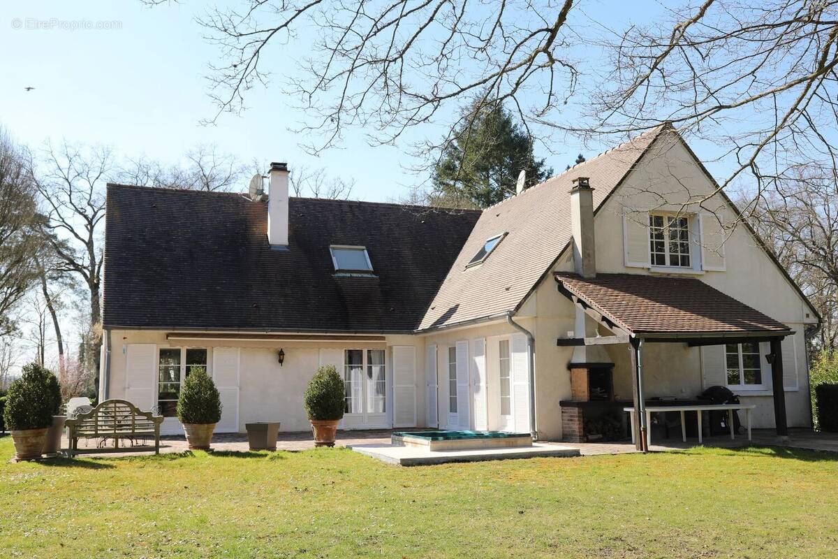 Maison à LAMORLAYE