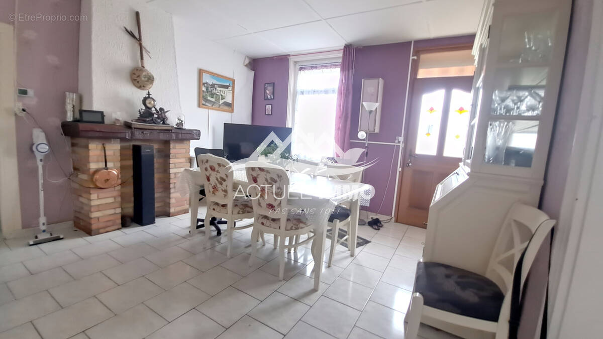 Maison à MONTIGNY-EN-GOHELLE