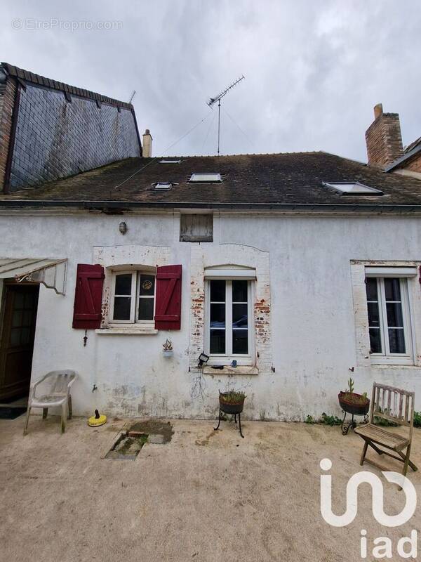 Photo 1 - Maison à DOMATS