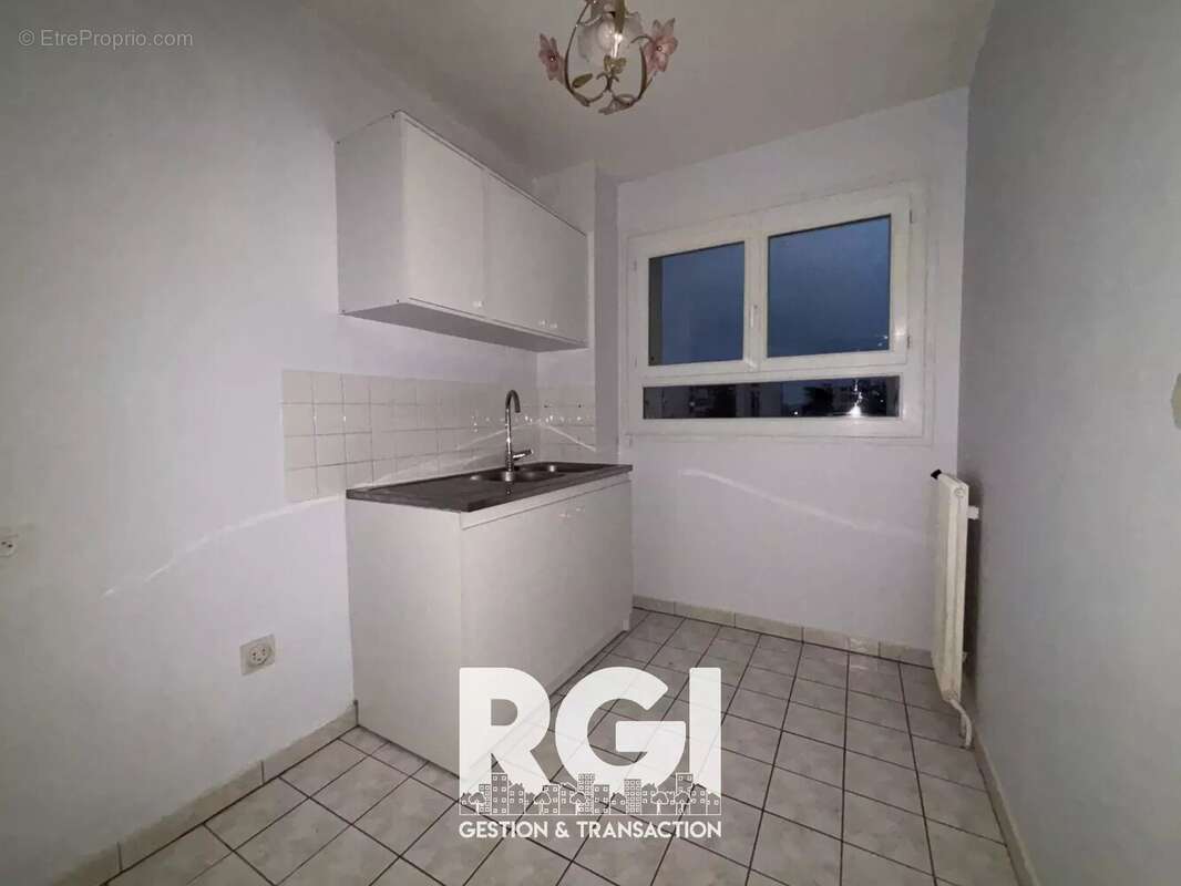 Appartement à ELANCOURT