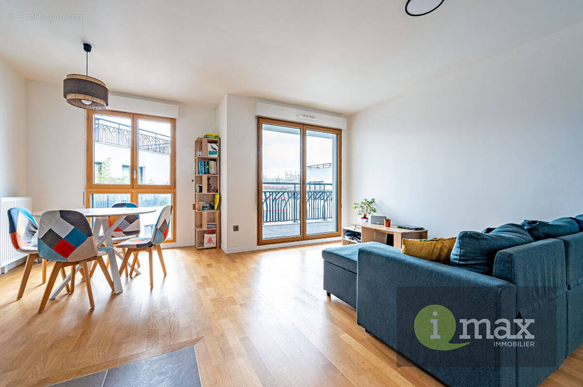 Appartement à COLOMBES