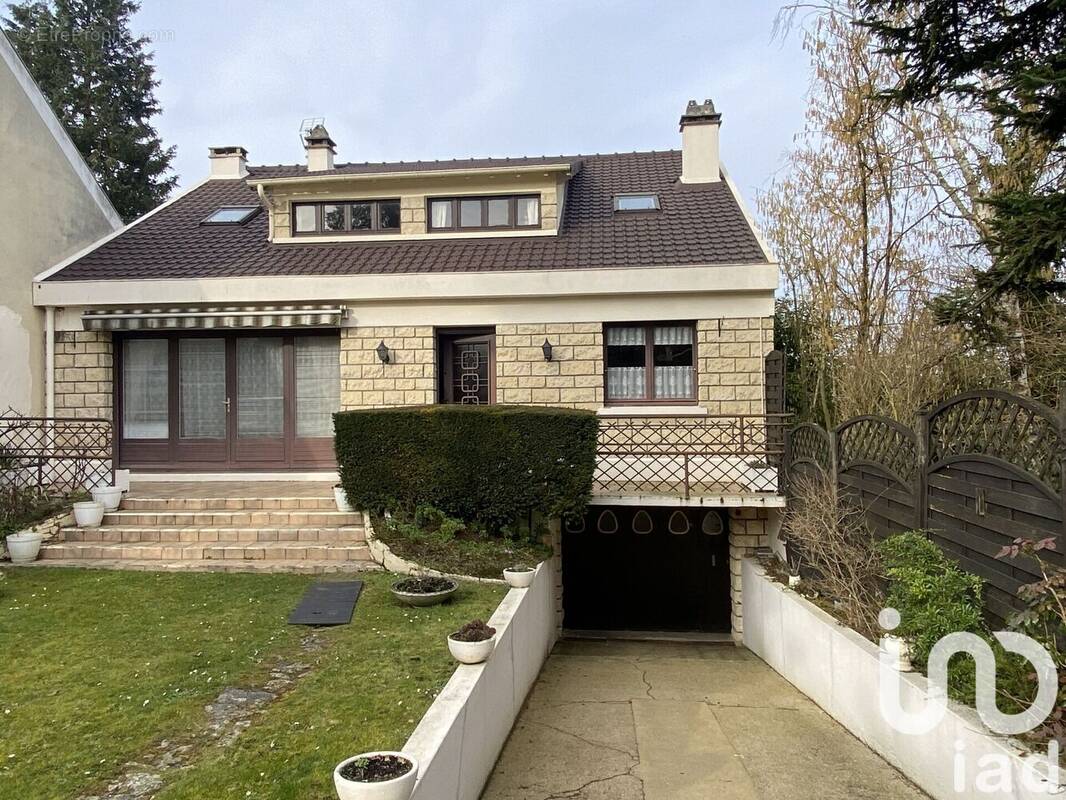 Photo 1 - Maison à VILLEBON-SUR-YVETTE