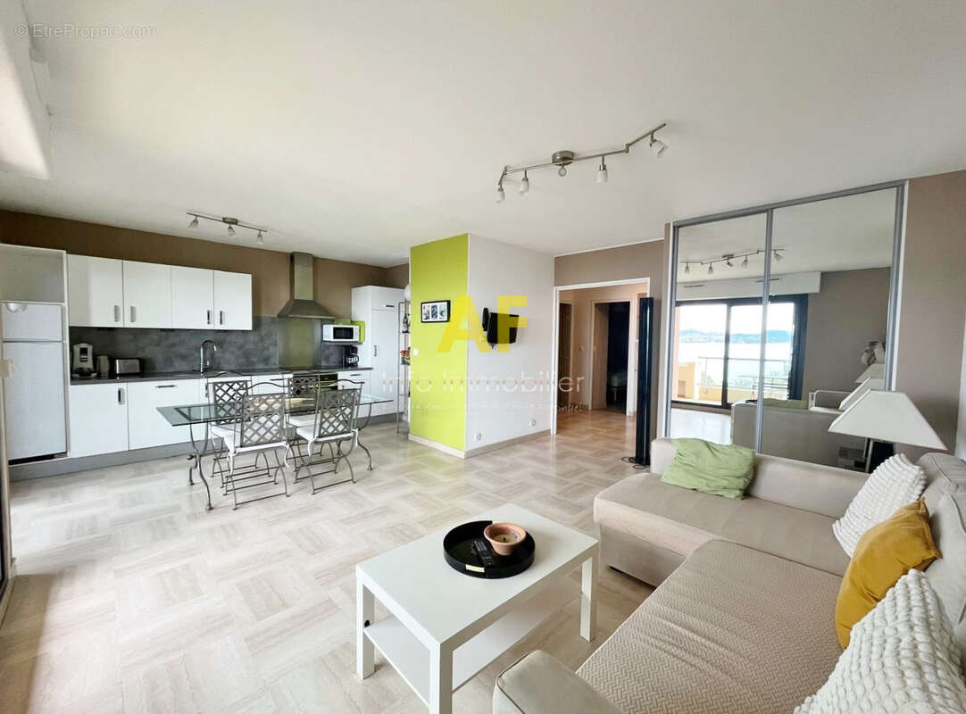 Appartement à SAINT-RAPHAEL