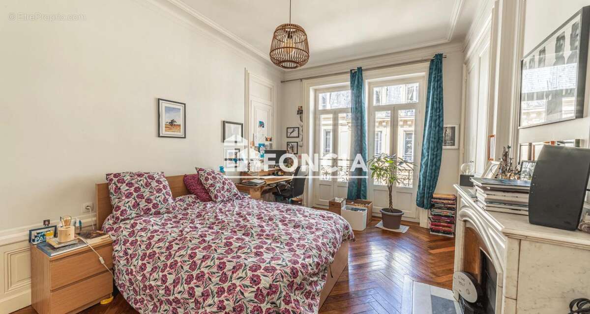 Appartement à LYON-6E