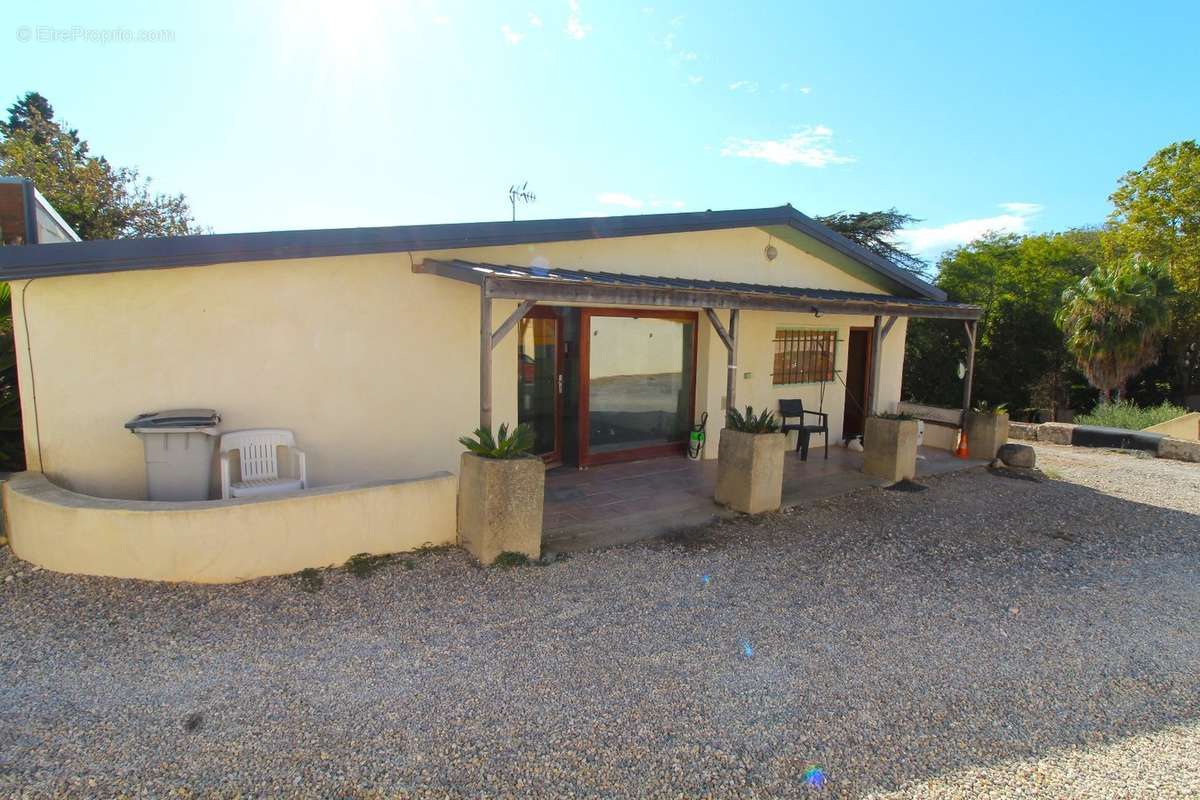 Maison à LESPIGNAN