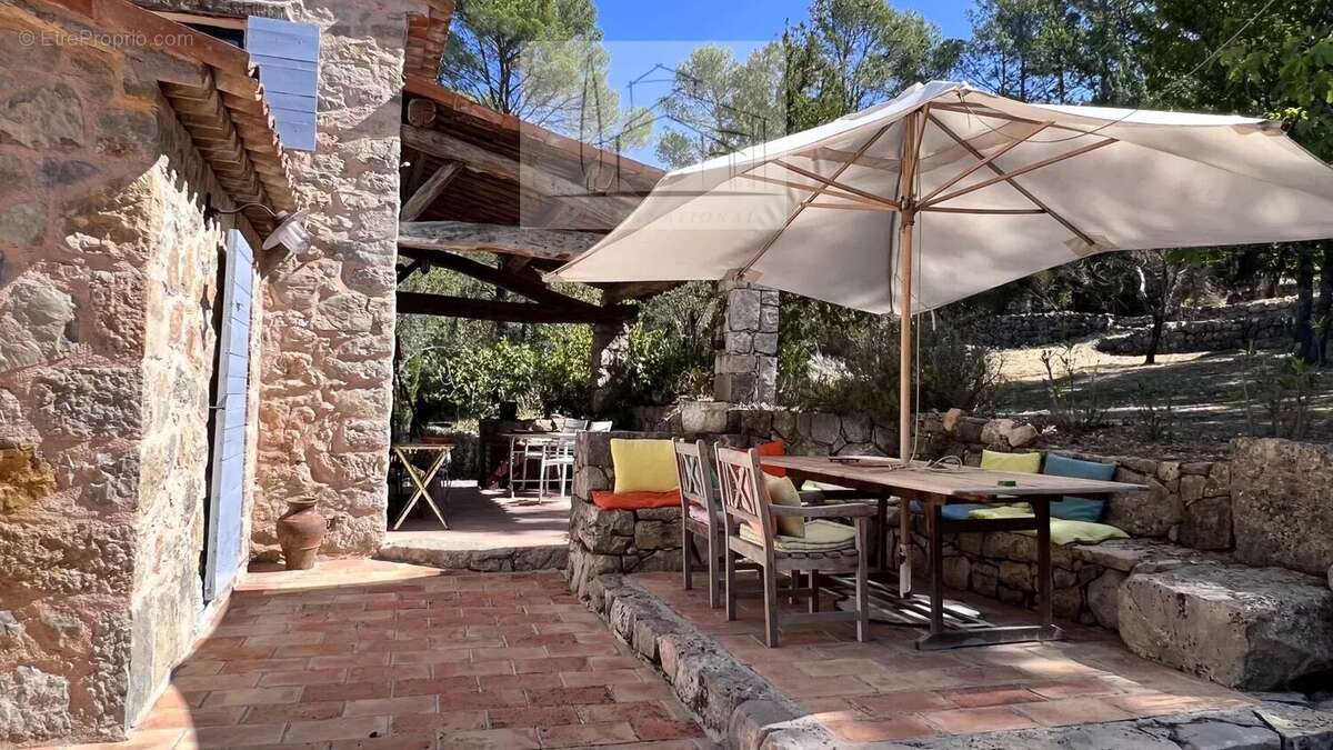 Maison à FAYENCE