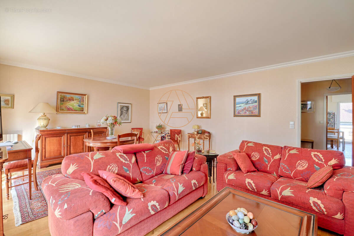 Appartement à SAINT-MAUR-DES-FOSSES