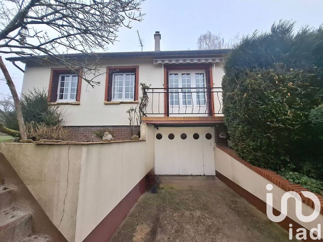 Photo 1 - Maison à BRETEUIL