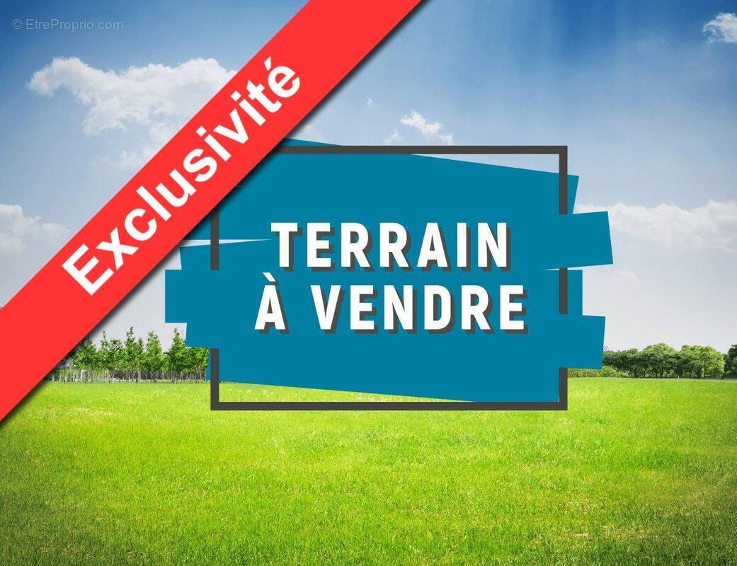   - Terrain à LABEGE