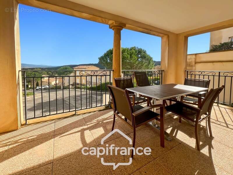 Appartement à MALLEMORT