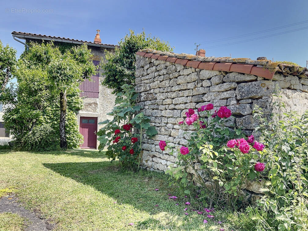Maison à SOUDAN
