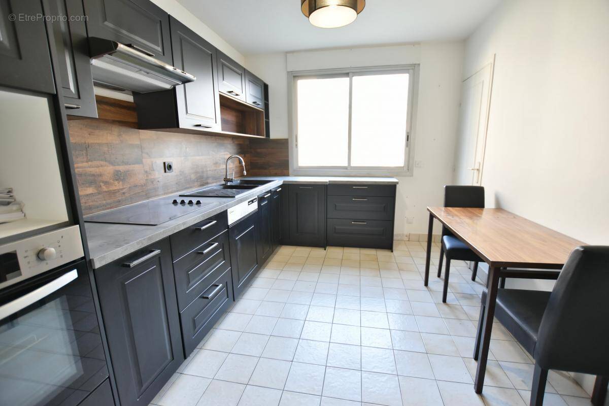 Appartement à TASSIN-LA-DEMI-LUNE