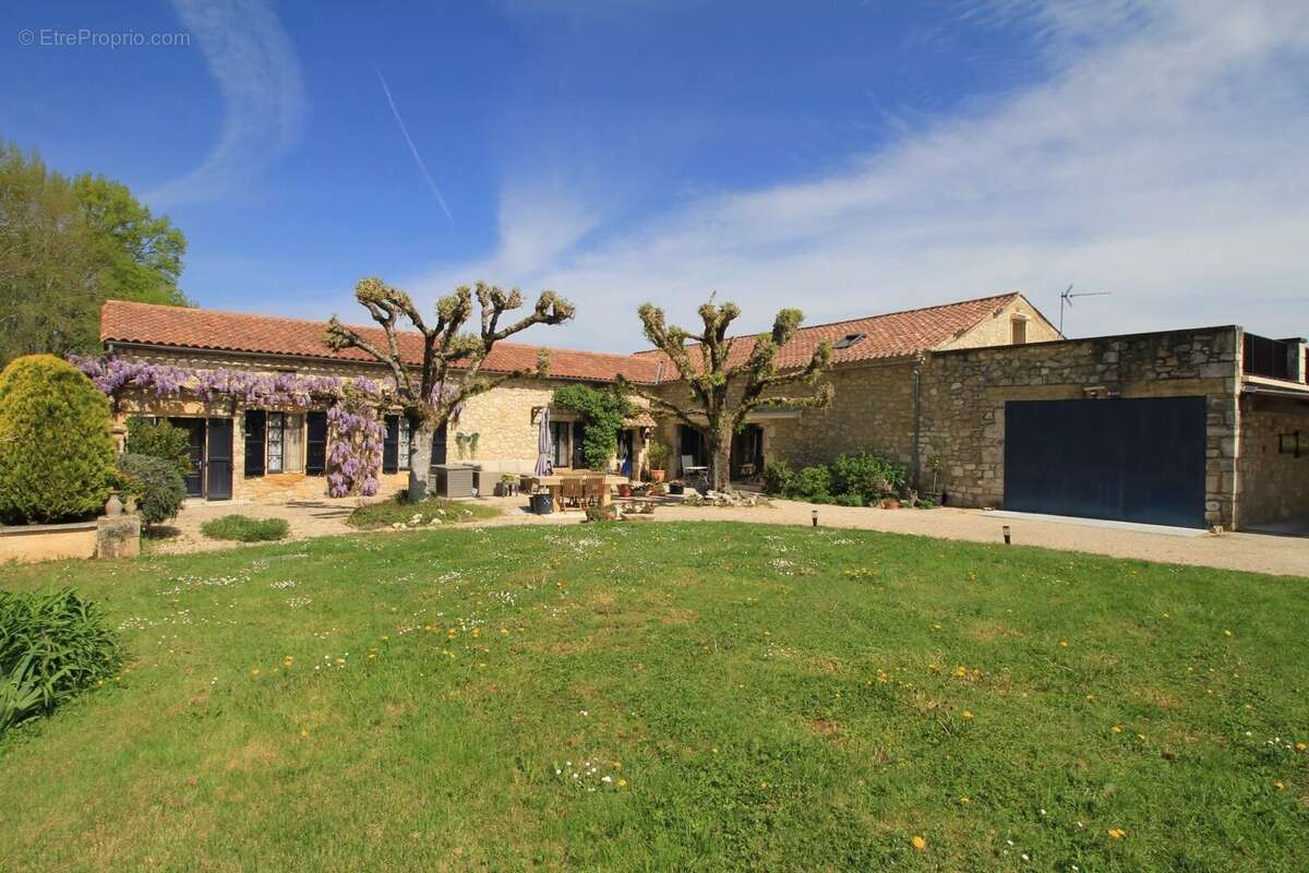 Maison à PRAYSSAC