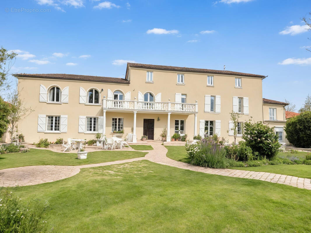 Maison à LA ROCHEFOUCAULD