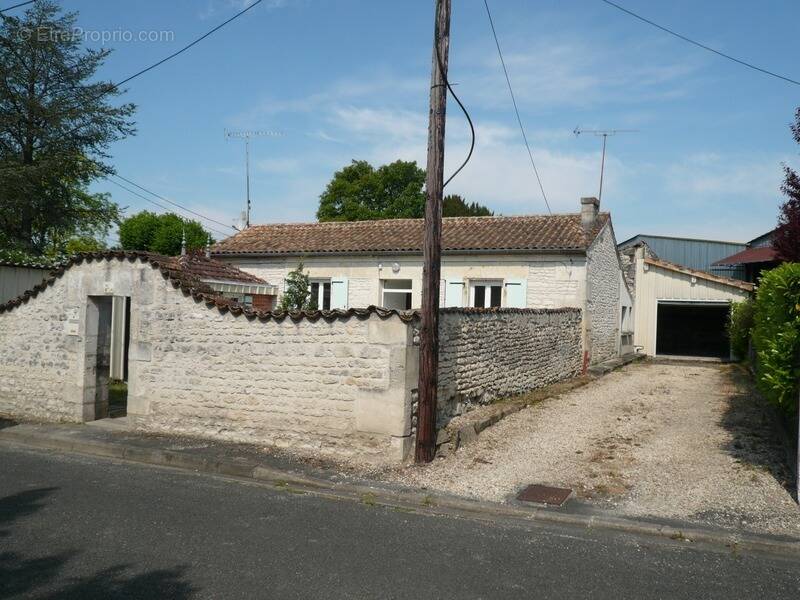 Maison à COGNAC