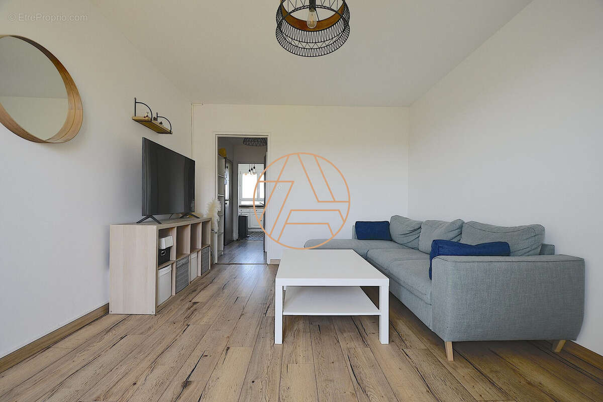 Appartement à SAINT-MAUR-DES-FOSSES