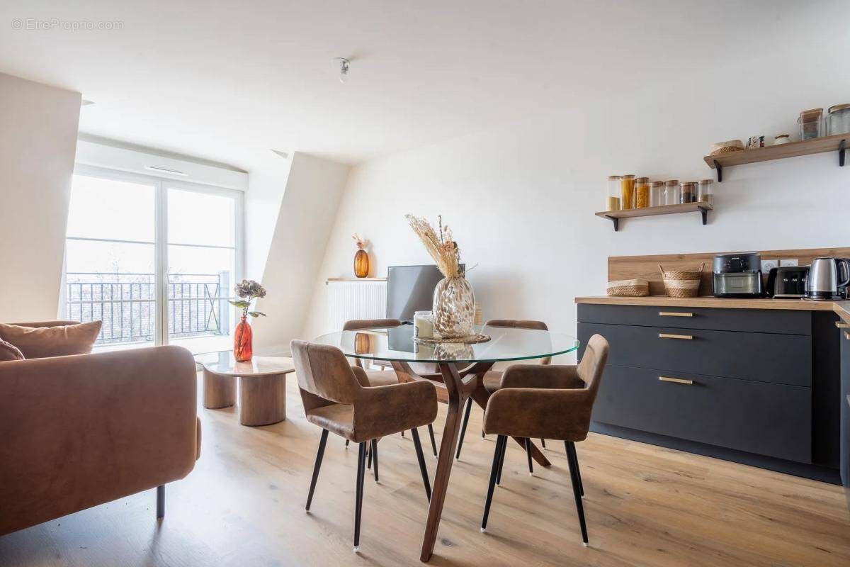 Appartement à LE BLANC-MESNIL