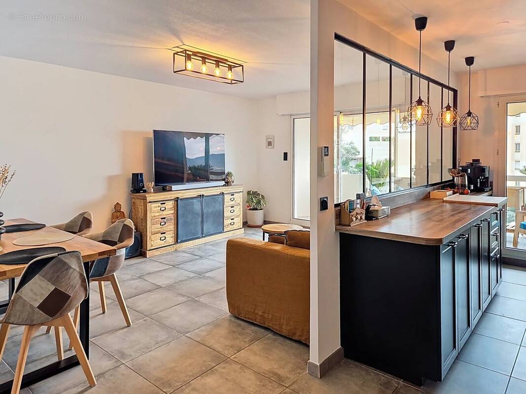 Appartement à MOUGINS