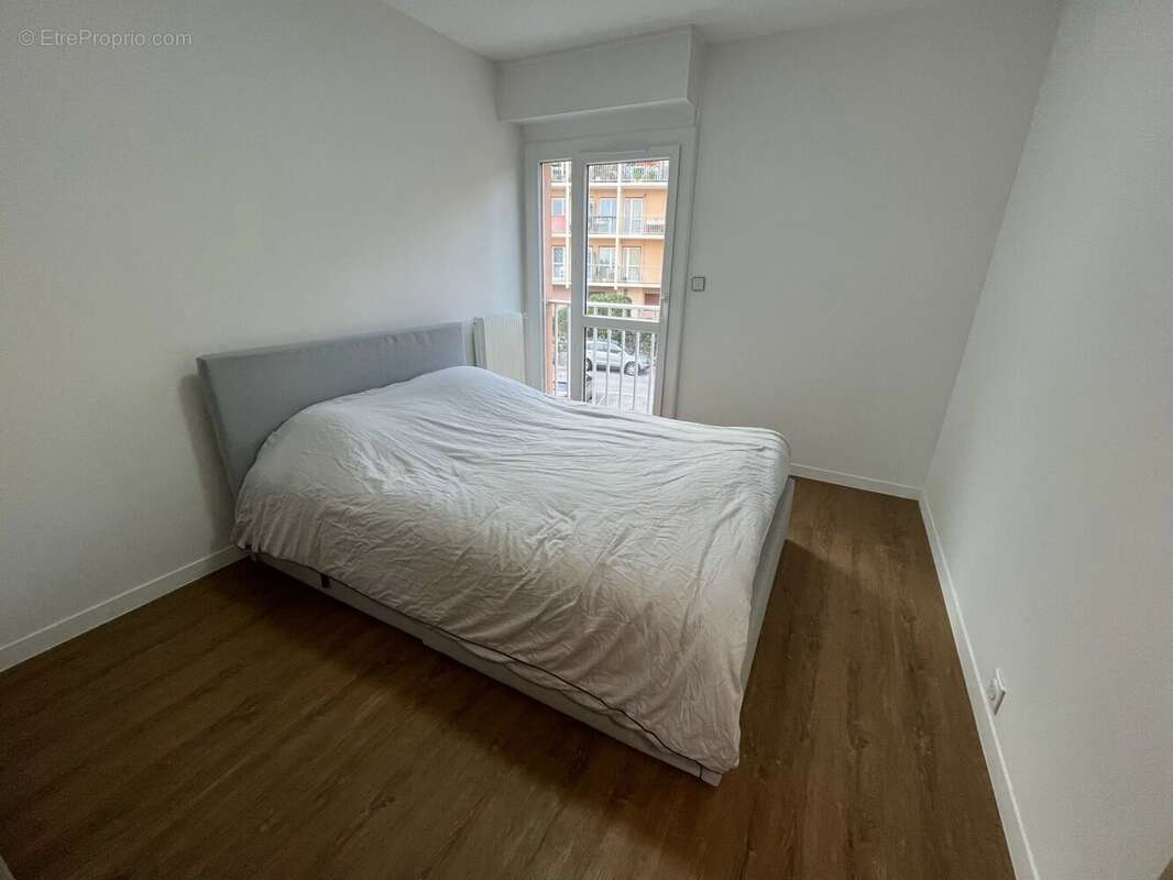 Appartement à VALLAURIS