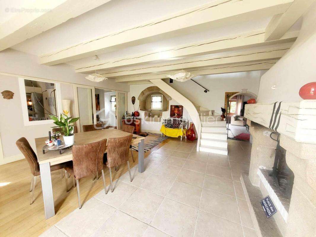 Maison à PRIVAS