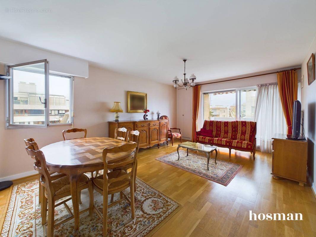 Appartement à SAINT-MAUR-DES-FOSSES