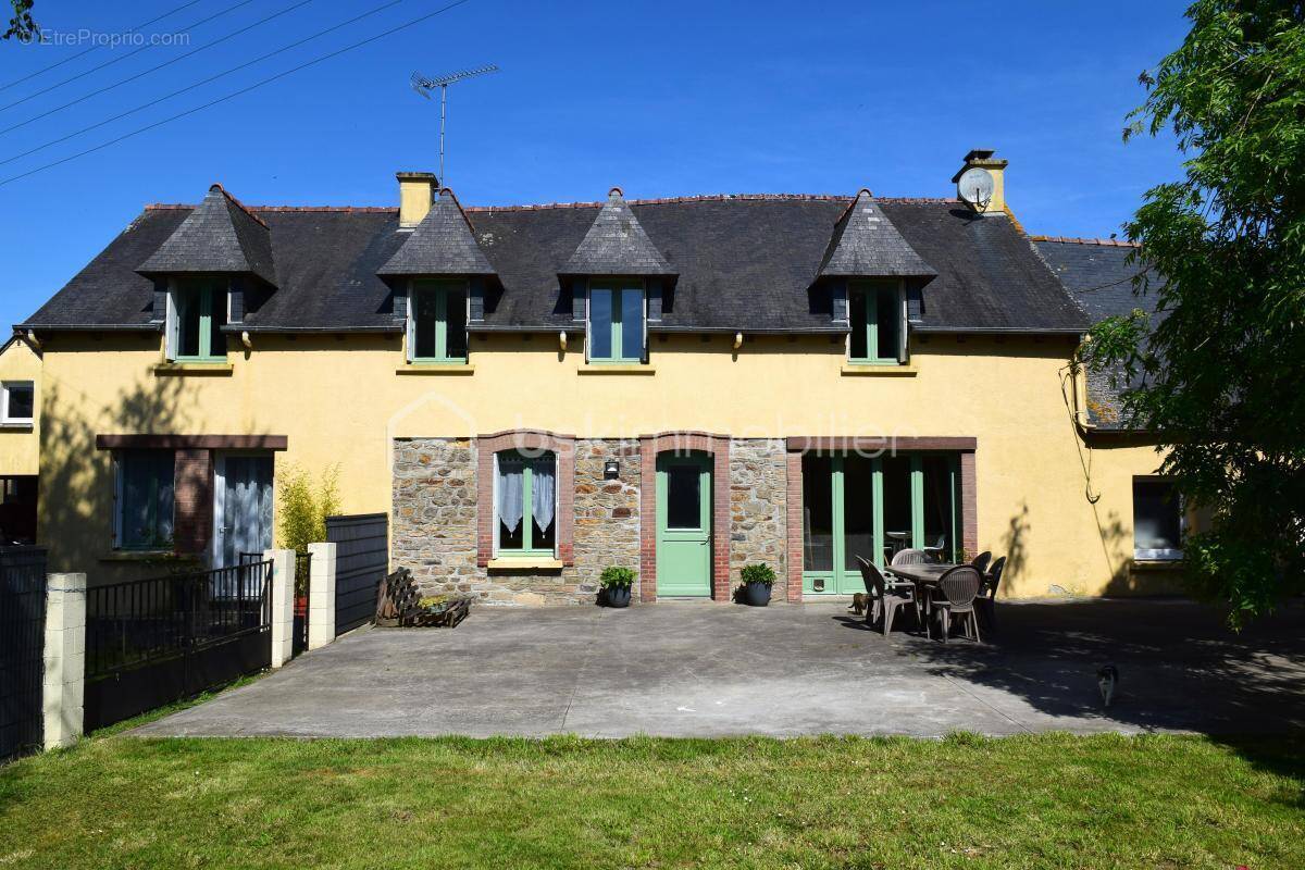 Maison à MERDRIGNAC