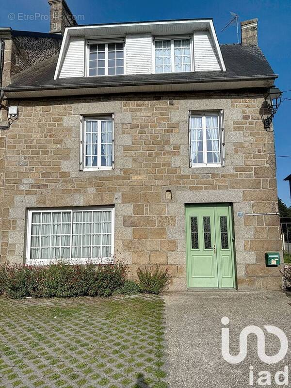 Photo 1 - Maison à LA SELLE-EN-COGLES