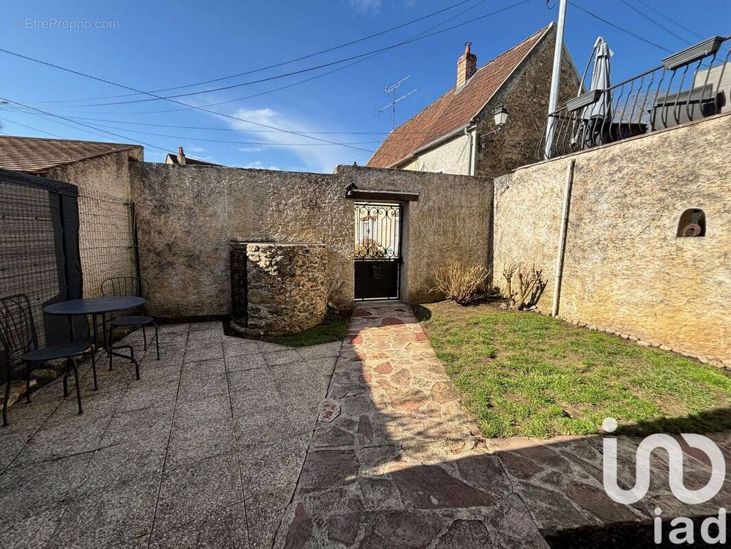 Photo 1 - Maison à ANGERVILLIERS