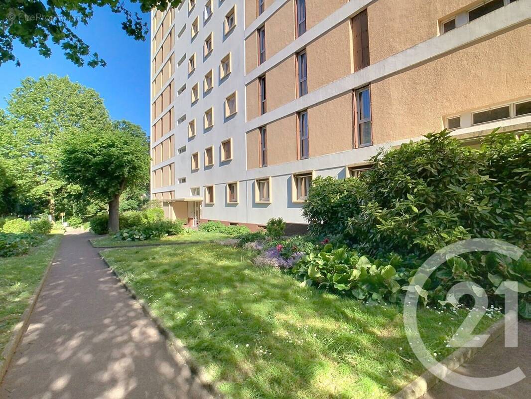 Photo 1 - Appartement à THIAIS