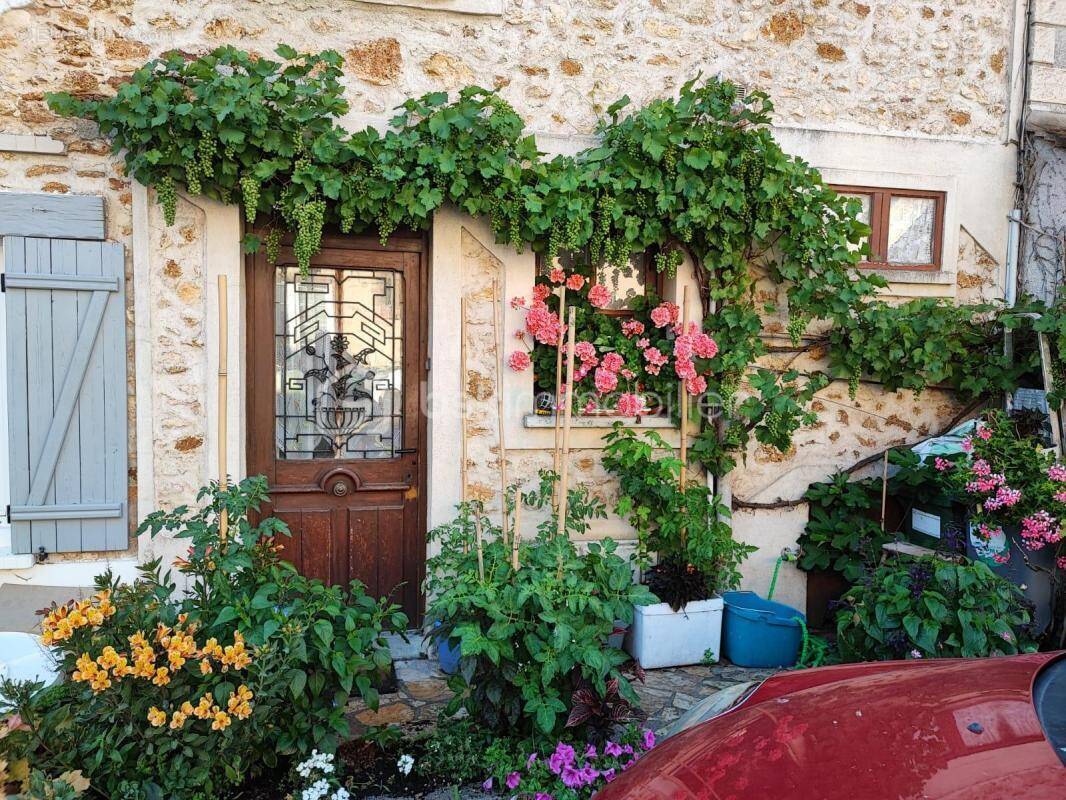 Maison à VERT-LE-PETIT