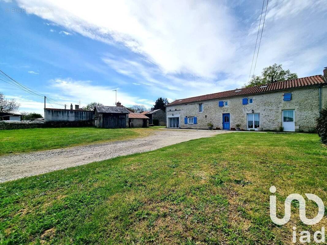 Photo 1 - Maison à THENEZAY